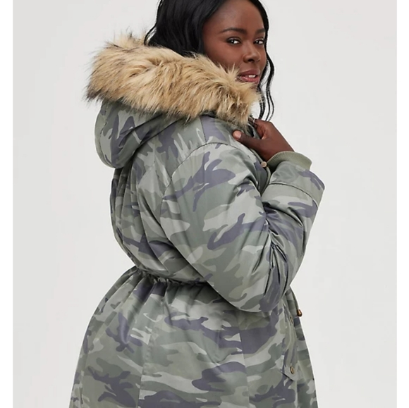 TORRID FUR LINED CAMO PARKA NWT - Picture 5 of 9